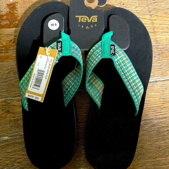 Teva Shoes - Teva Voya flip flop NWT